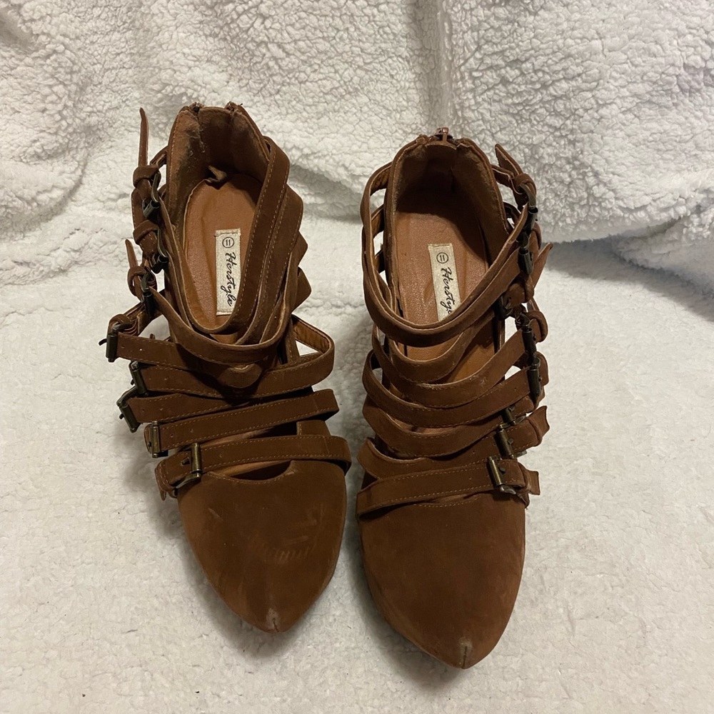 Herstyle strappy wedges size 11